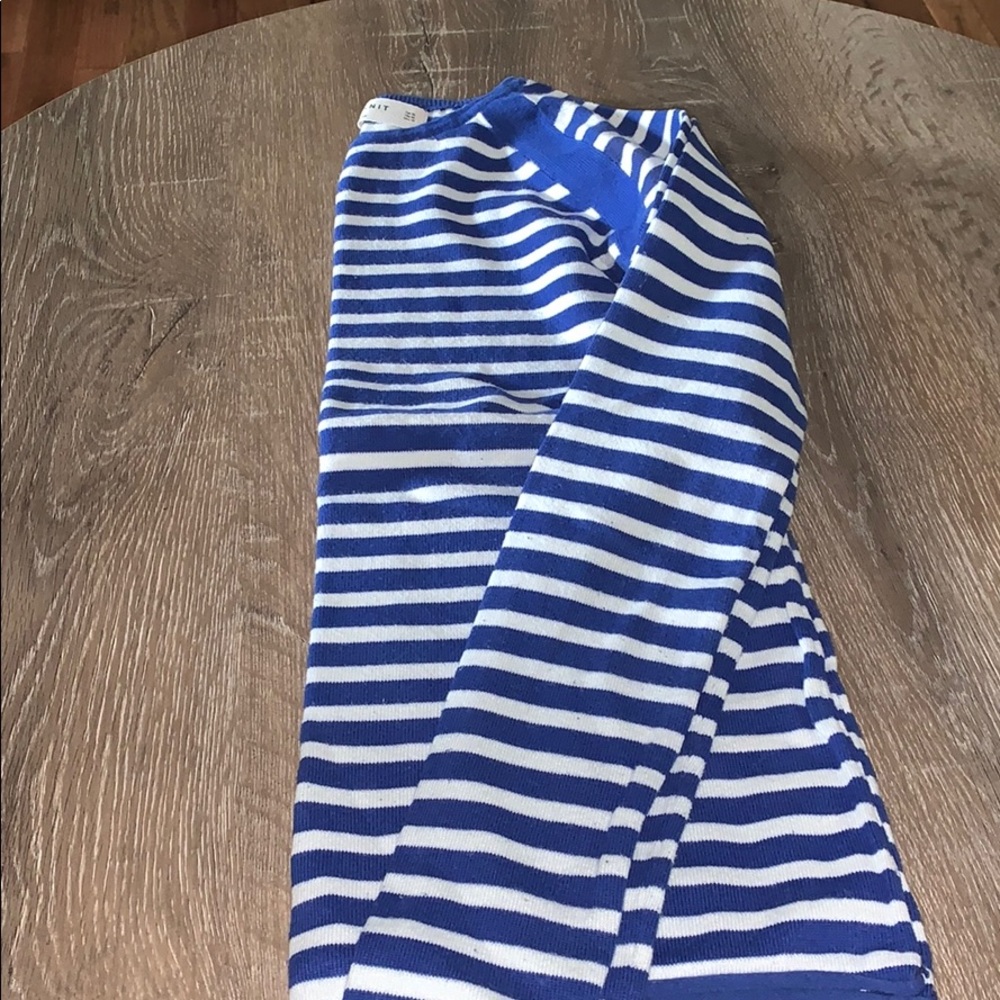 Crew neck striped sweater